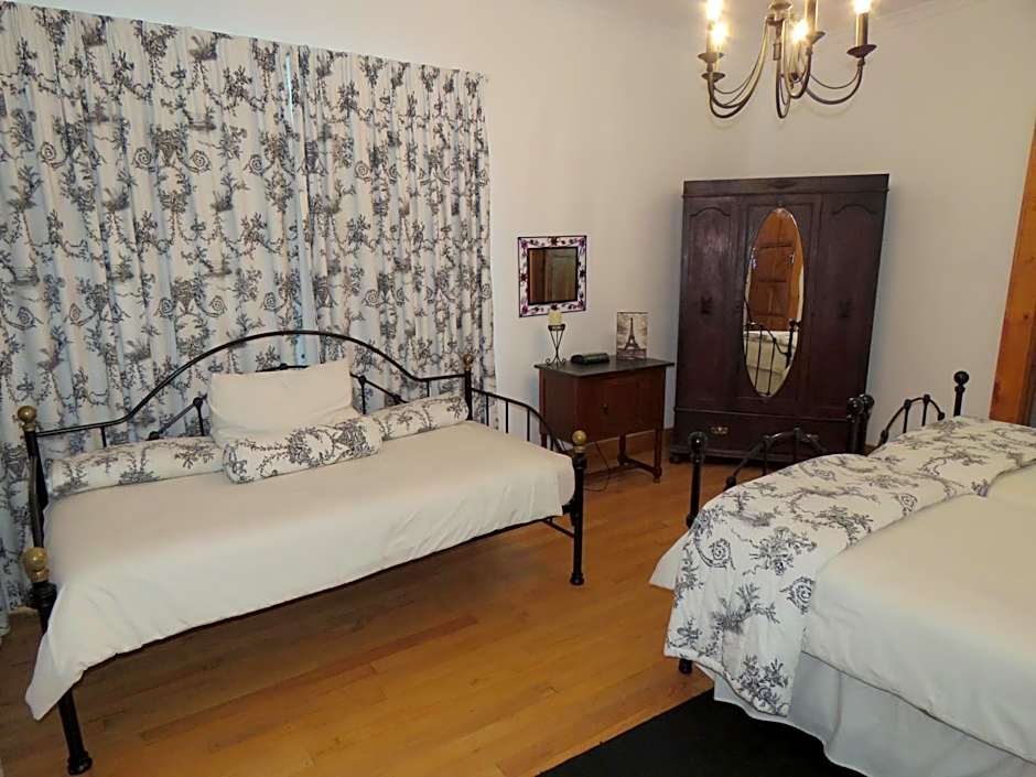 Mentors Country Estate