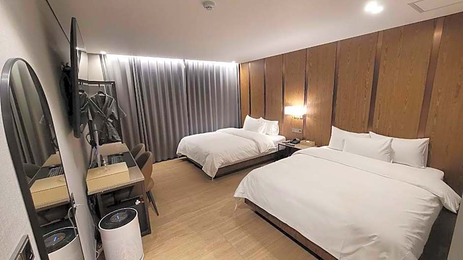 Hound Hotel Incheon Airport