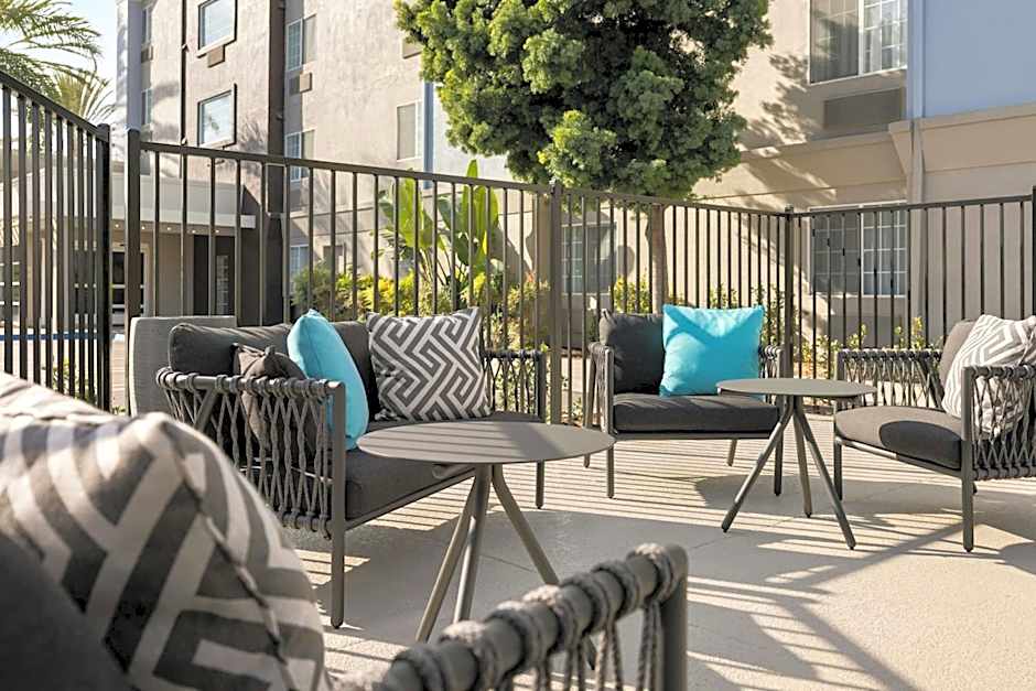 TownePlace Suites by Marriott Anaheim Maingate Near Angel Stadium