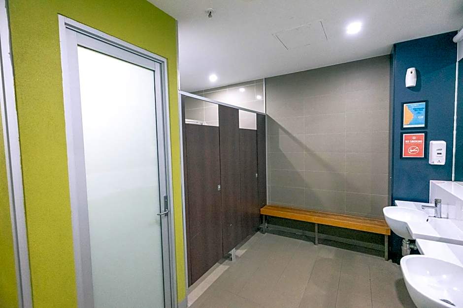 YHA Melbourne Central