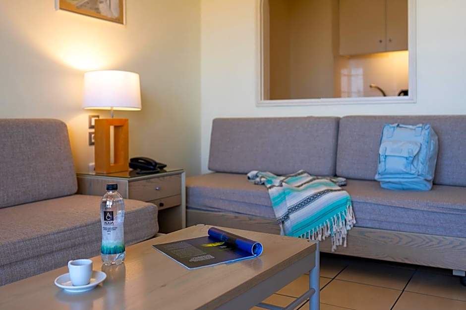 Athineon Hotel