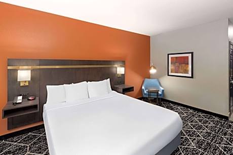 King Room - Non-Smoking