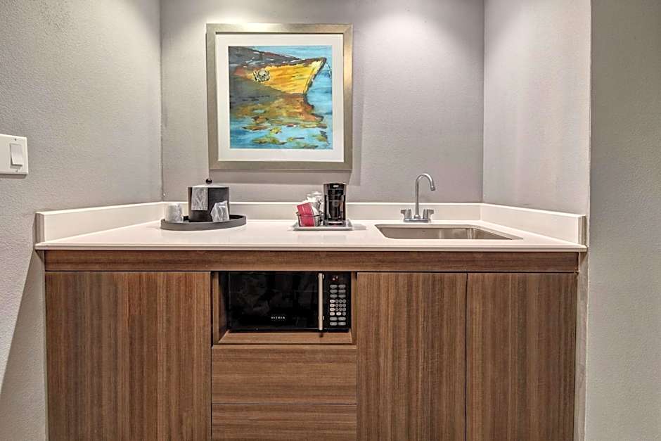 Hampton Inn By Hilton & Suites San Jose Airport, CA