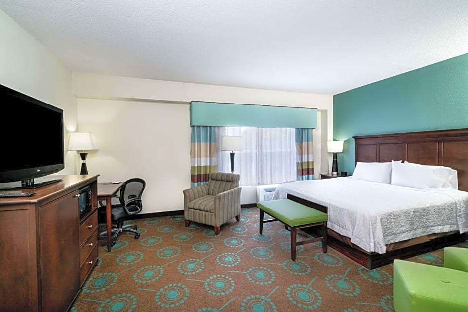 Hampton Inn & Suites Mooresville