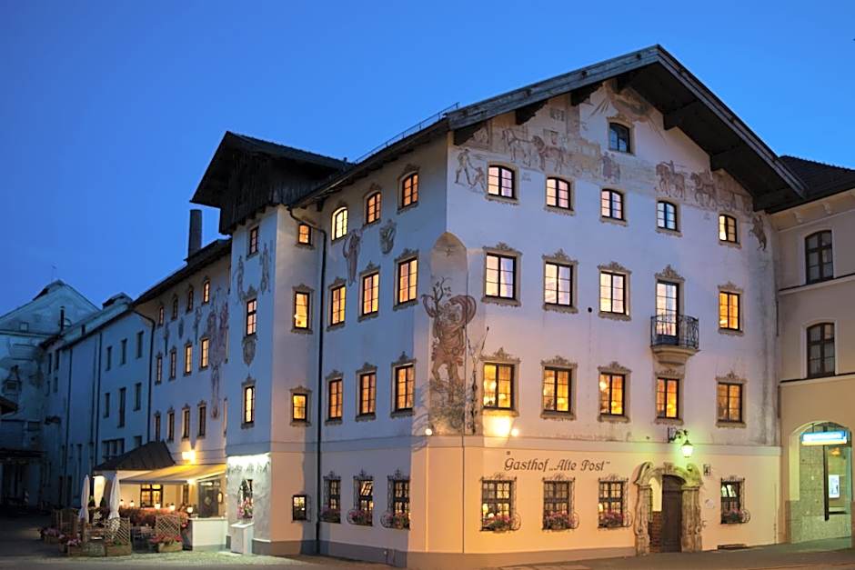 Hotel Gasthof Alte Post Holzkirchen