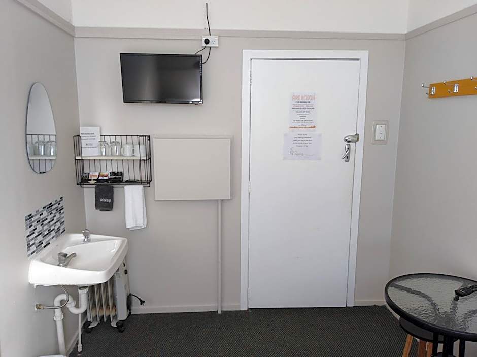 Hokitika Pioneer Hotel