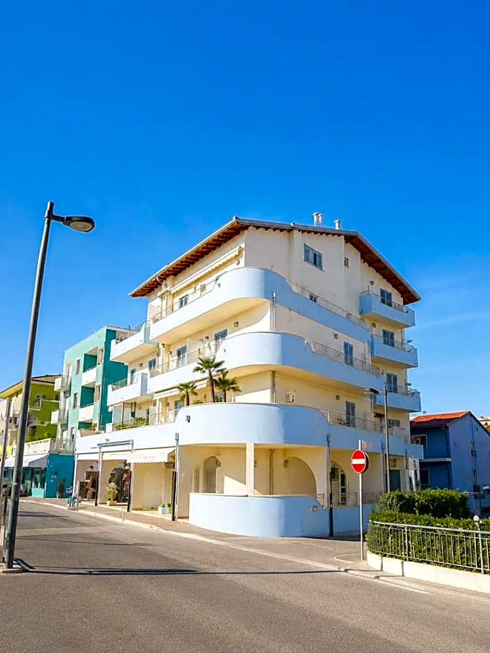 Residence Diana Frontemare - Agenzia Cocal