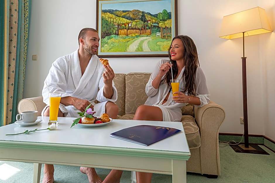 Helena Park - Ultra All Inclusive