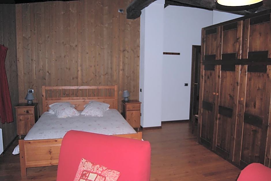 Foto 1 de 6 de Quadruple Room