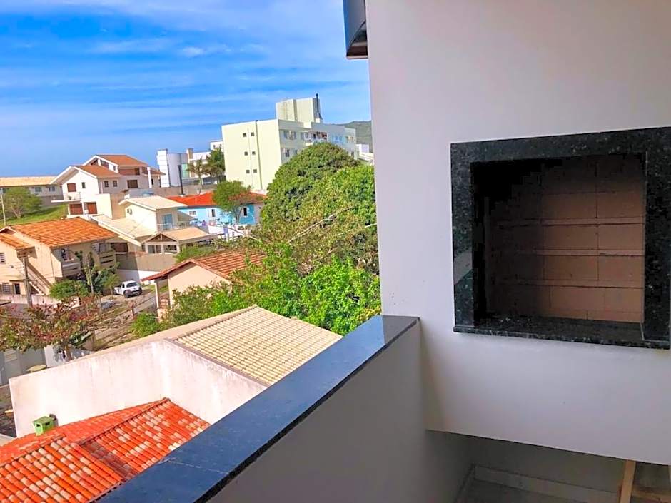 Seu refúgio paradisíaco a apenas 330 metros do mar