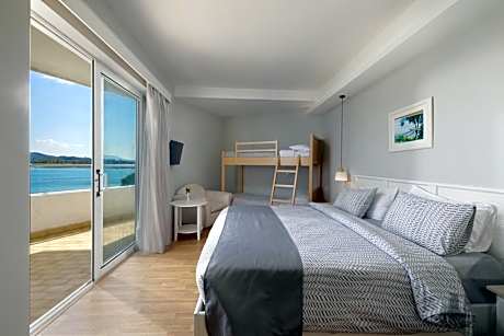 Family Room with Side Sea View