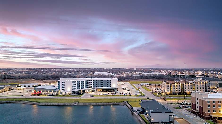 Crowne Plaza - Kearney By IHG