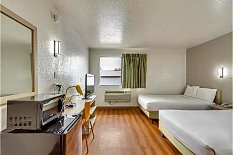 2 Full Beds | Hearing Access Nsmk Micfridg