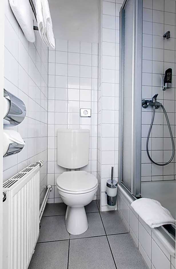 A&O Hamburg Hammer Kirche