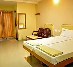 Hotel Suprabath Towers