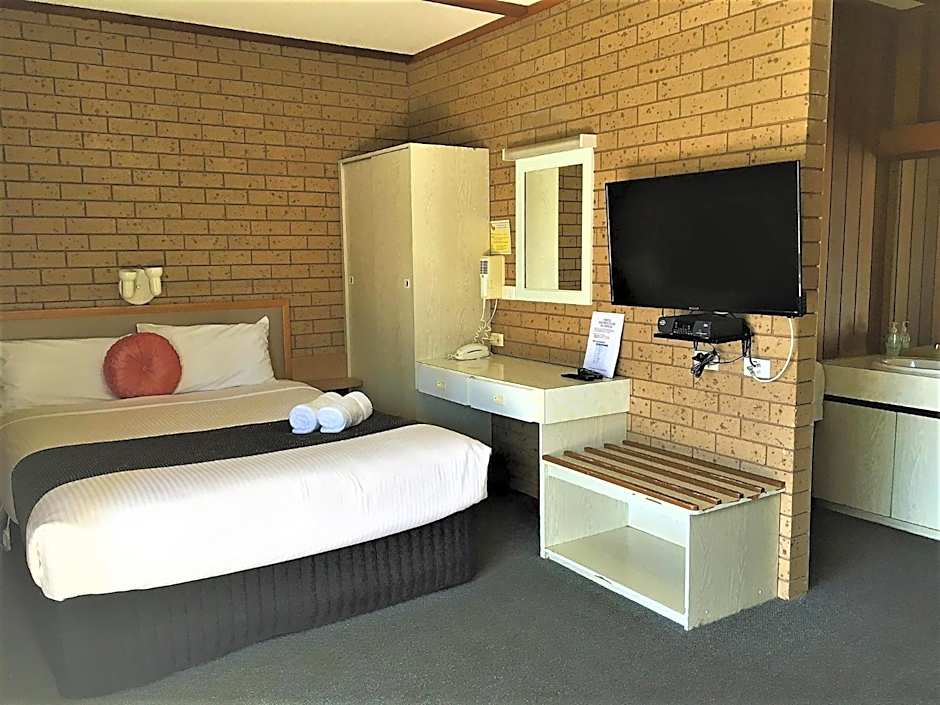 Country Home Motor Inn