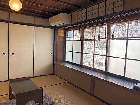 Japanese-Style Twin Room - Second Floor