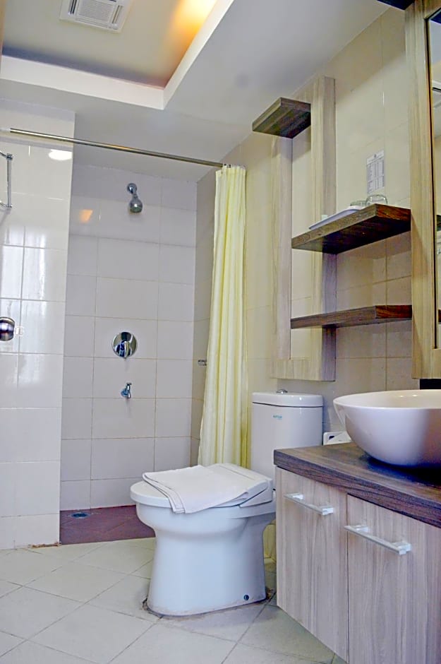 Grant Hotel Subang