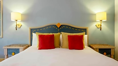 PREMIUM ACCESSIBLE ROOM