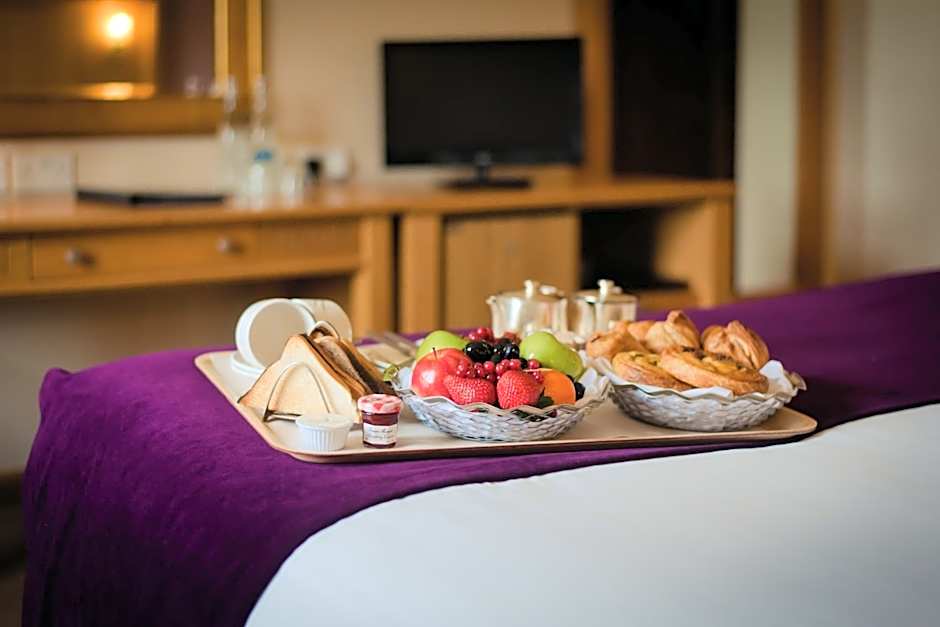 Roganstown Hotel & Country Club