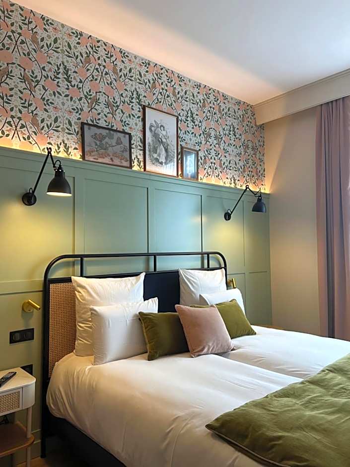 Square Lodge Hotel La Roche sur Yon - Handwritten Collection
