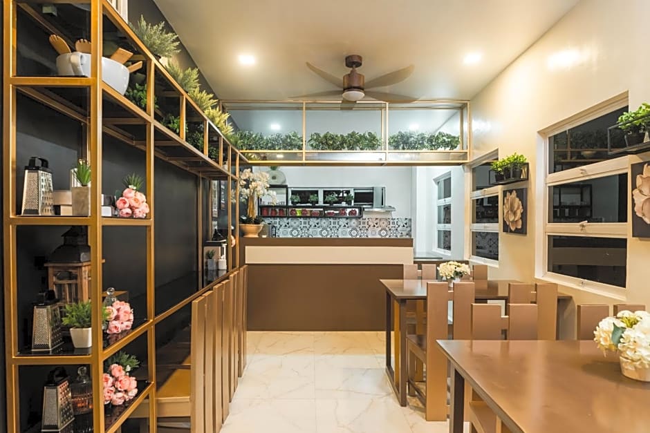 Monica Midtown Suites