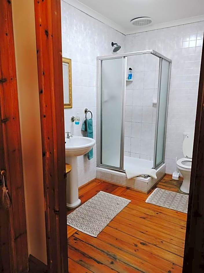 Oregon Place Guest House