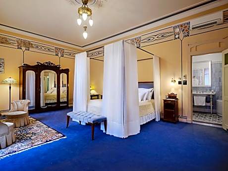 Villa Ammende Restaurant and Hotel