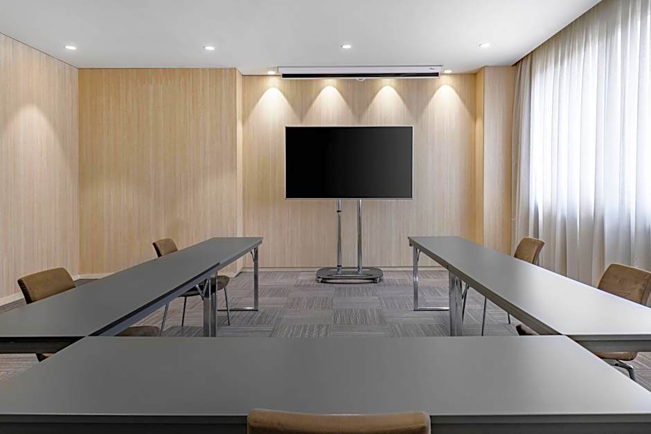 AC Hotel by Marriott Valencia