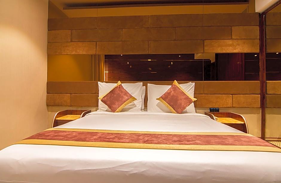 City Park Hotel Apartments