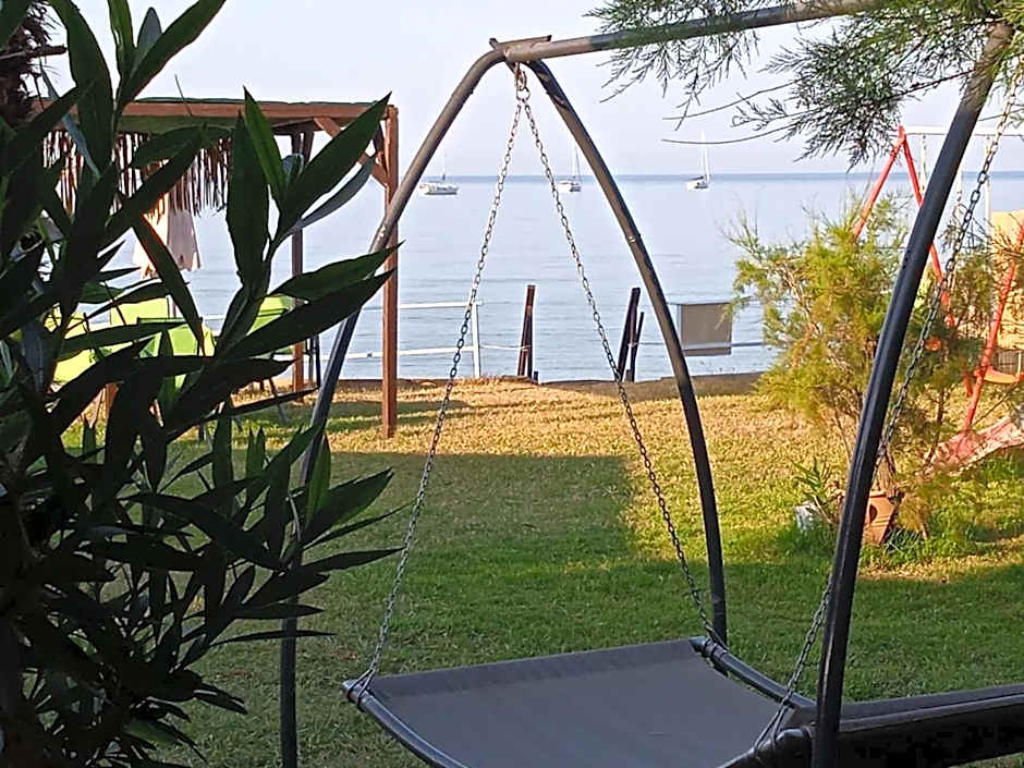 Kefalonia Beach Hotel & Bungalows