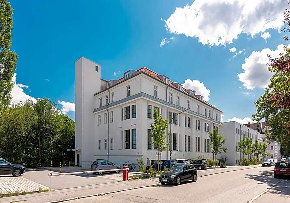 LA serviced apartments