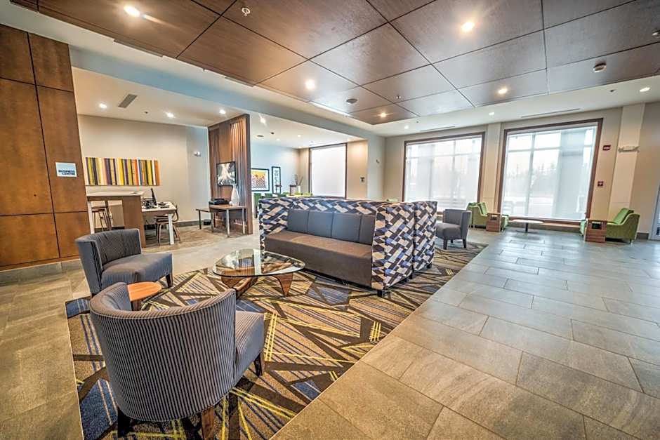 Holiday Inn Express & Suites West Edmonton-Mall Area By IHG