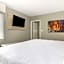 Best Western Plus Magnolia Inn & Suites