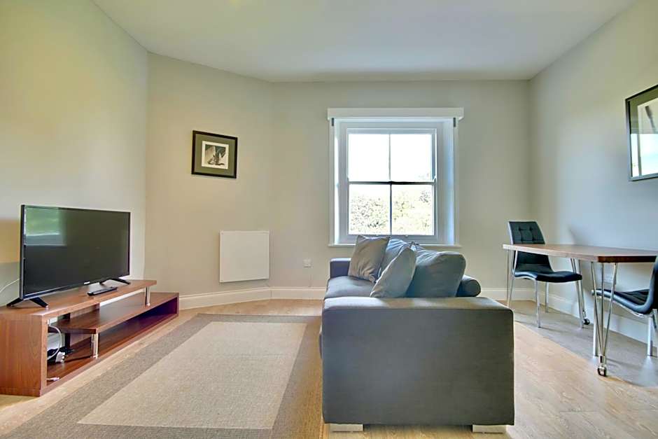 Orange Grove Hotel & Gardens