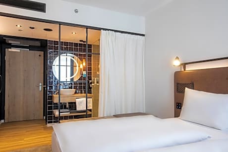 Surprise Room - Room revealed on Arrival