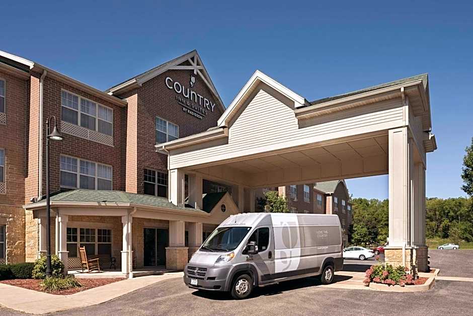 Country Inn & Suites by Radisson, Madison Southwest, WI