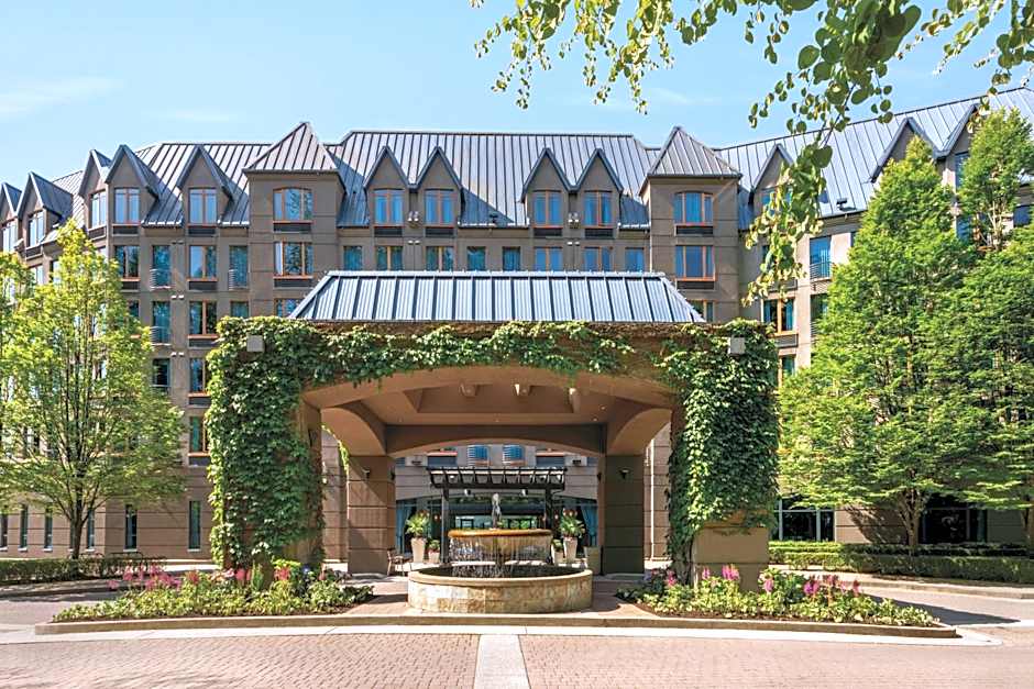 DoubleTree by Hilton North Vancouver