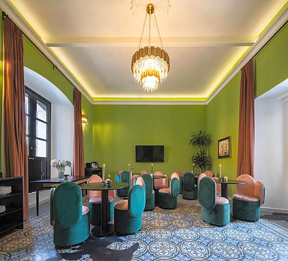 HOLT Hotel De Mi Independencia Double Queen Room