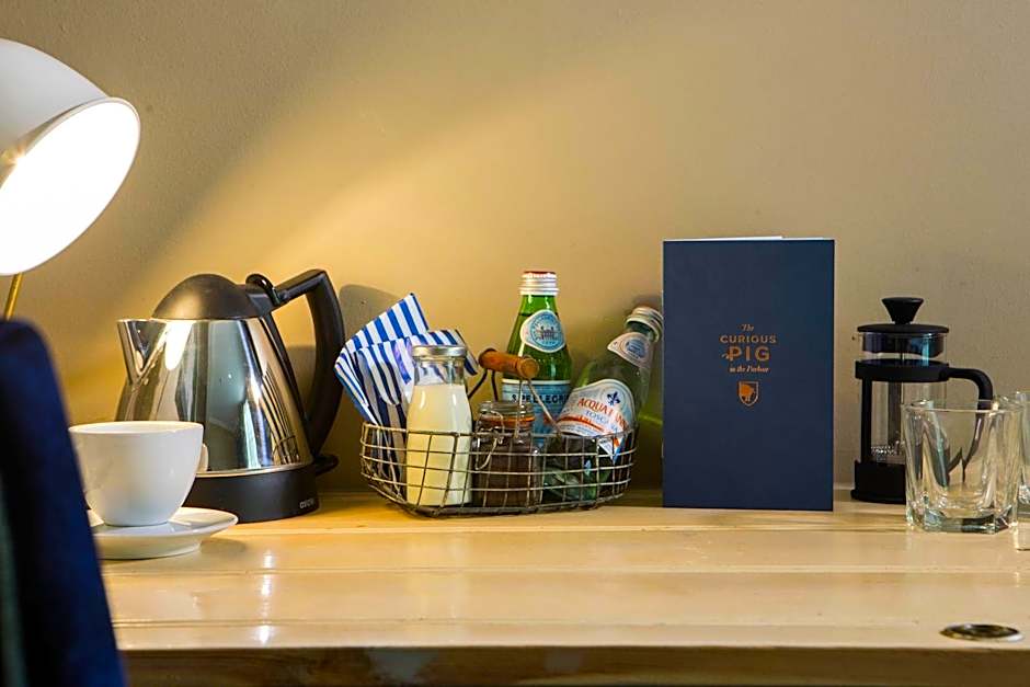 The Curious Pig in the Parlour