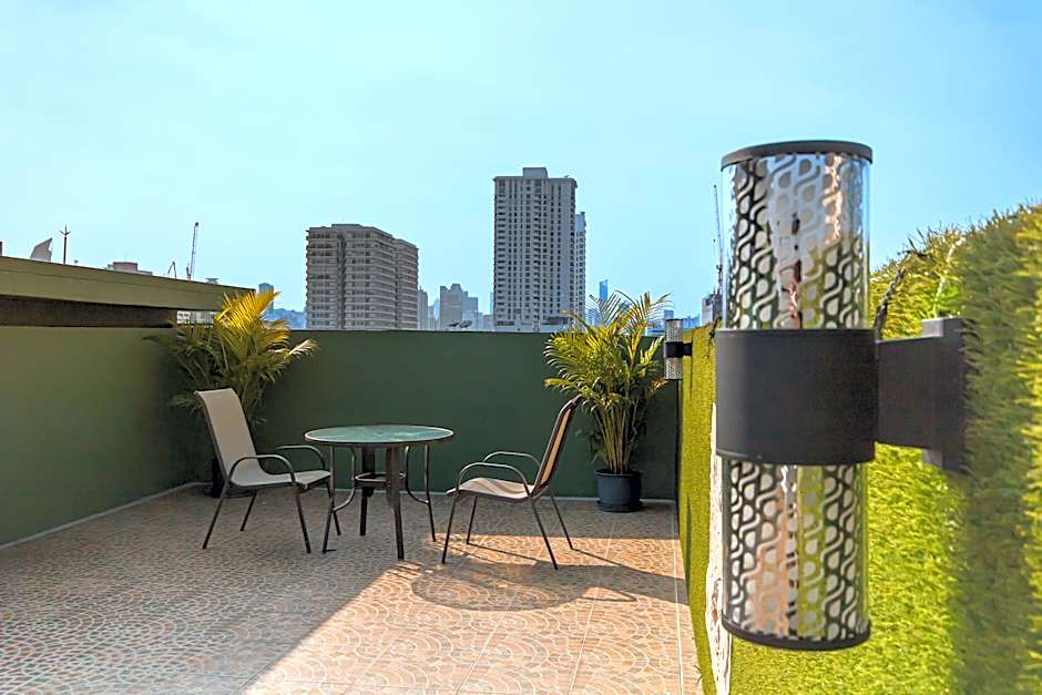 United Residence Ekamai Bangkok