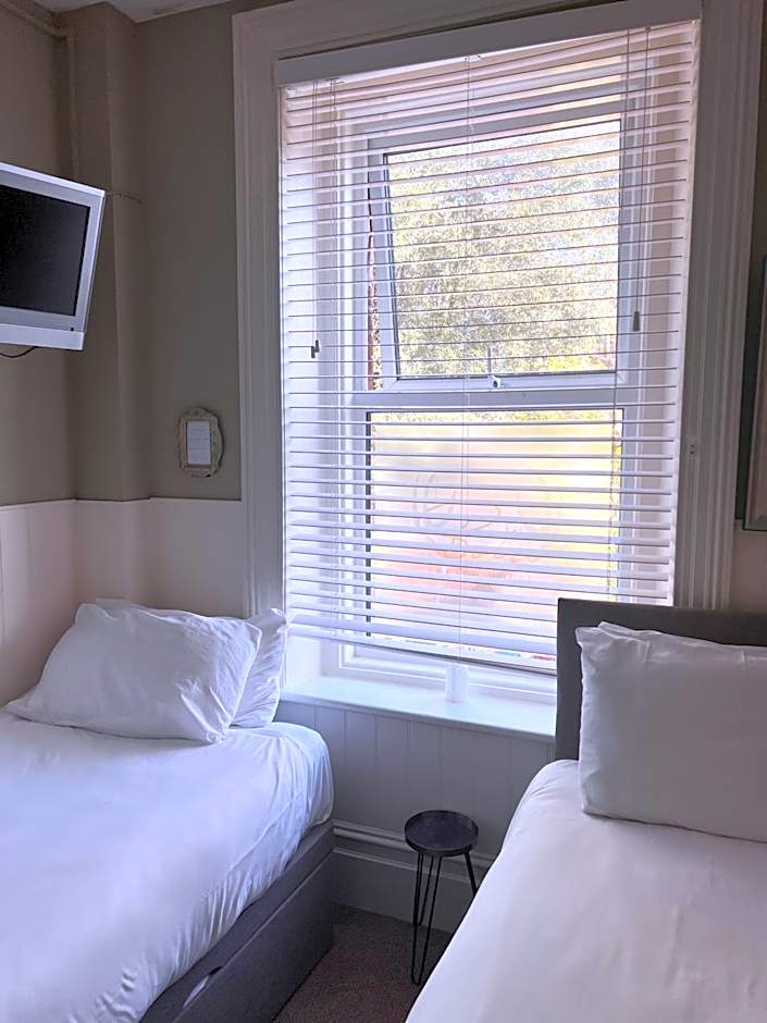 The Boho - 4 min walk to beach & town