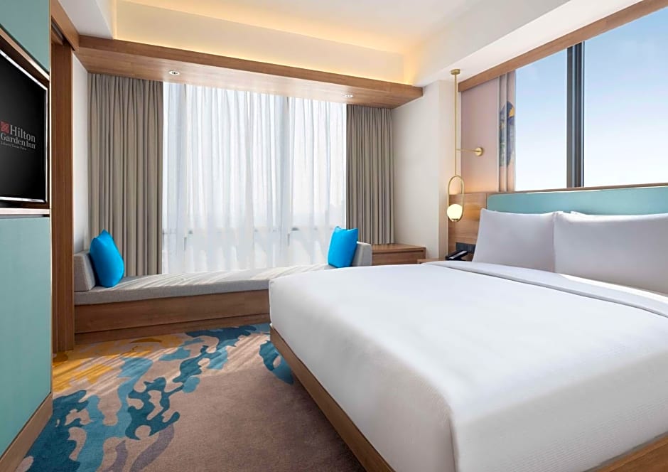 Hilton Garden Inn Jakarta Taman Palem