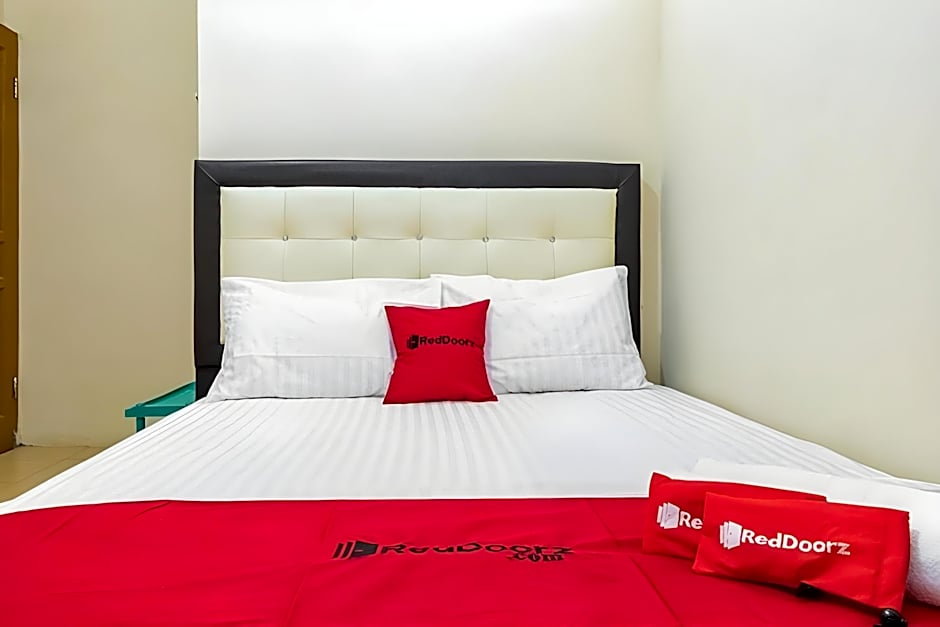 RedDoorz Syariah @ Jalan Setiabudi Medan 3