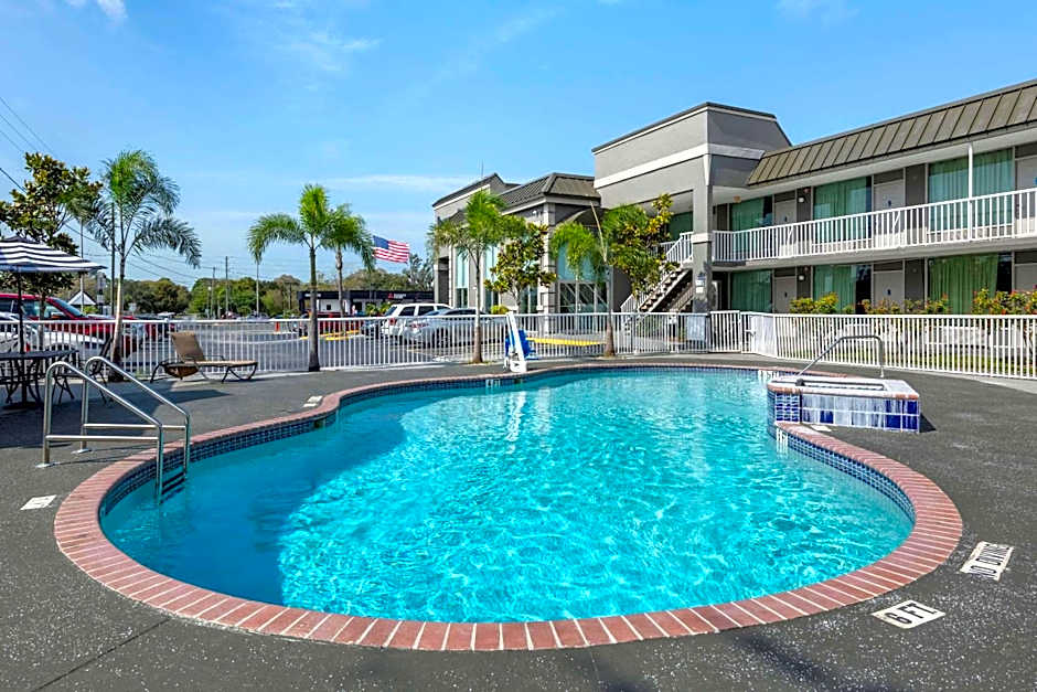 Rodeway Inn New Port Richey
