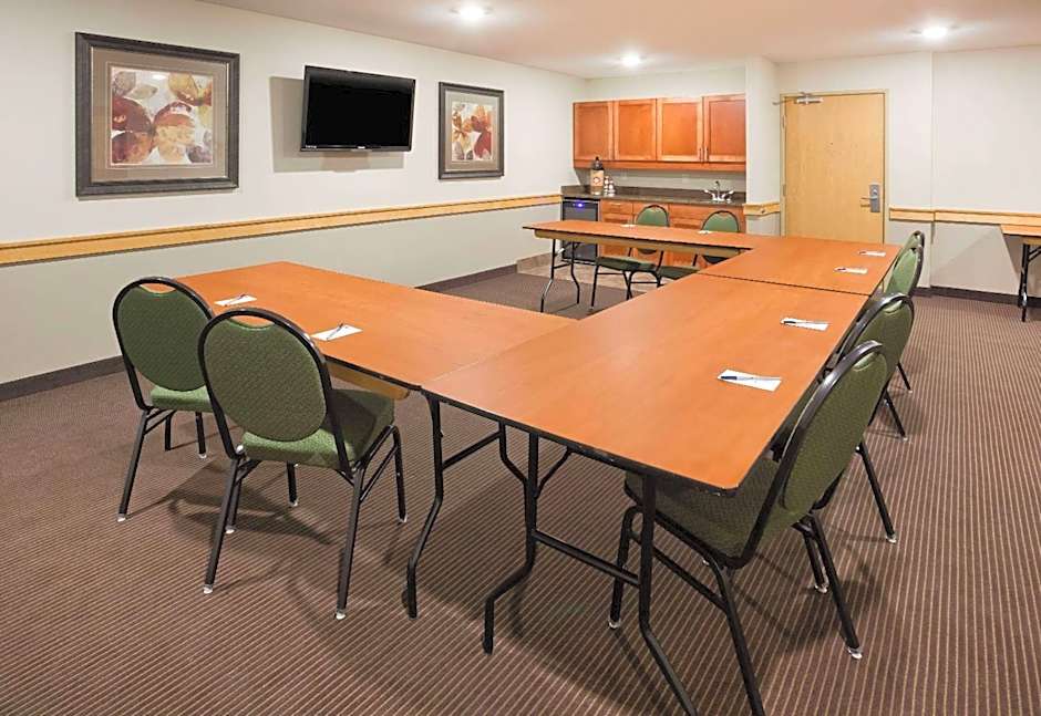 AmericInn by Wyndham Hawley