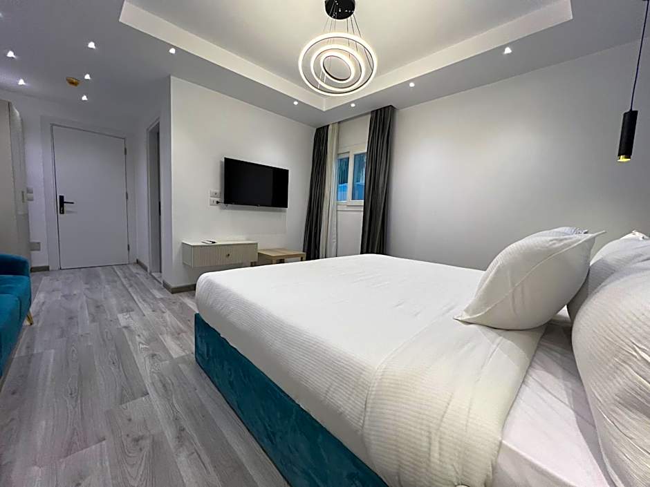 Onyx Pyramids Boutique Hotel