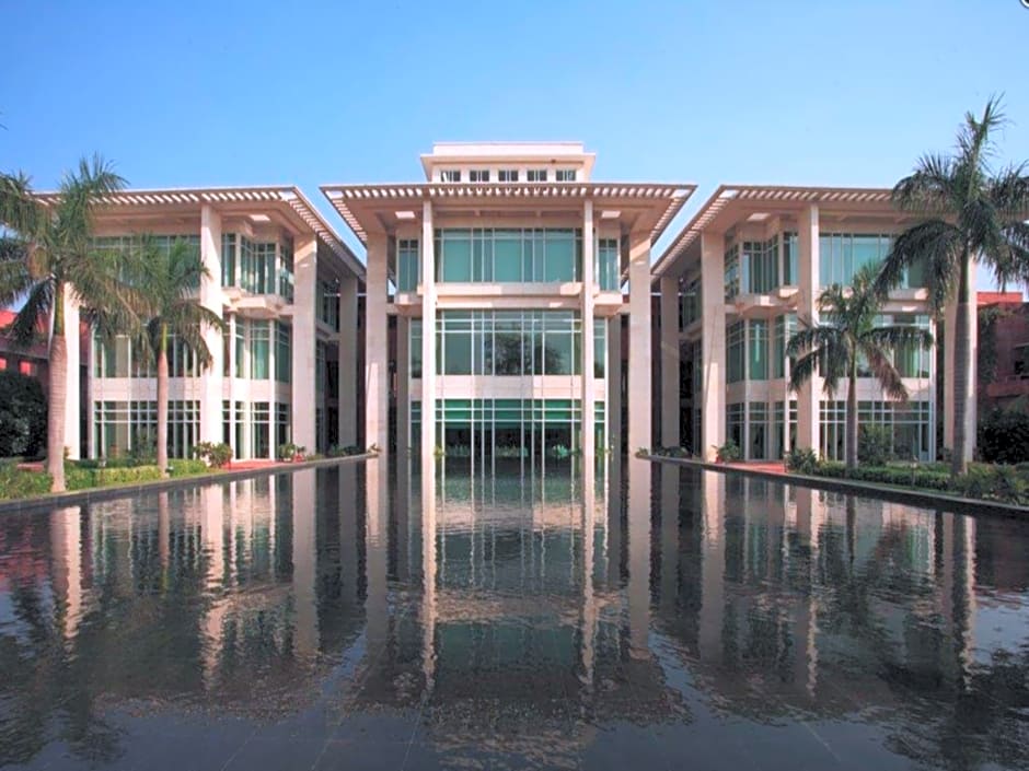 Photo 1 of 50 of Jaypee Palace Hotel & International Convention Centre