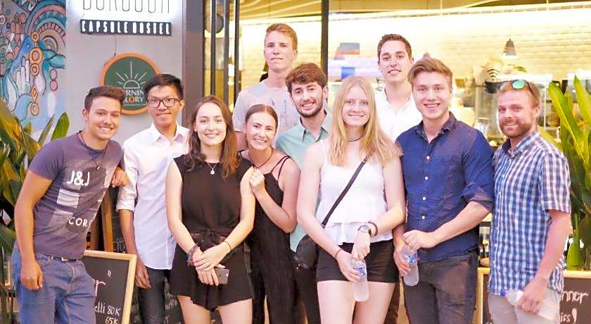 Borough Capsule Hostel Bali