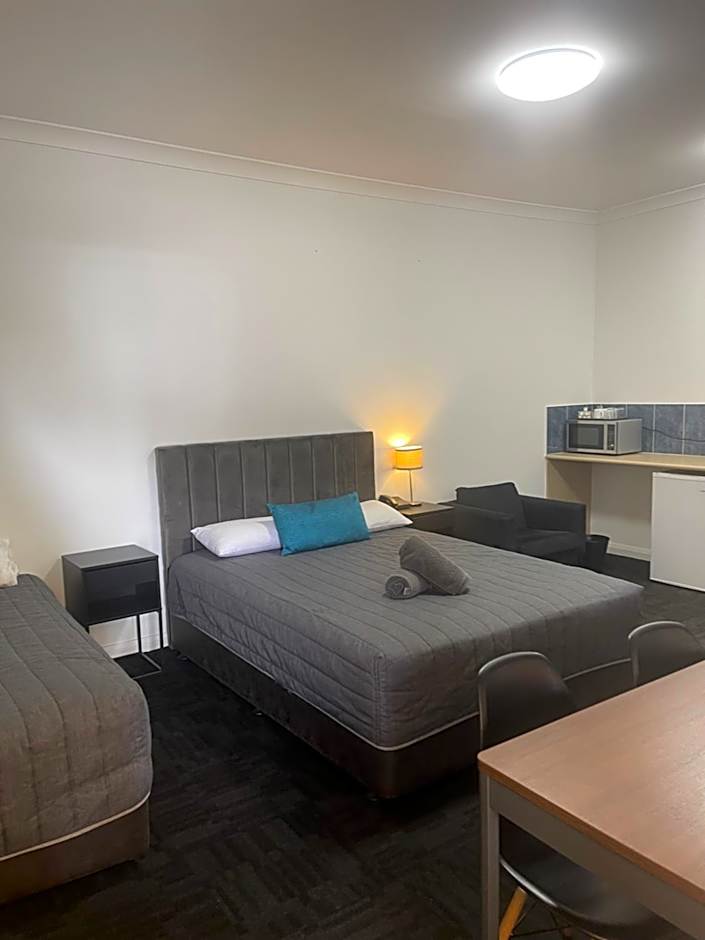 City West Motel